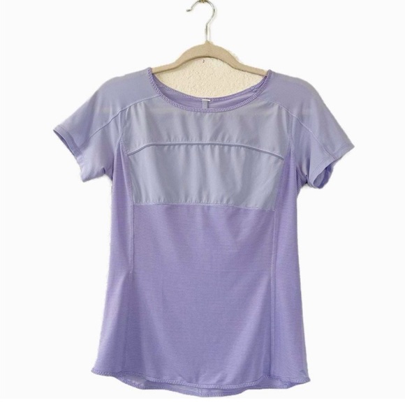 lululemon athletica Tops - Lululemon run fast track light purple top in size medium
